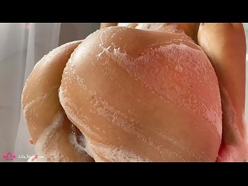 ❤️ Brunette වයිබ්රේටරය සමඟින් පුසි ස්වයං වින්දනයේ යෙදී ස්නානය කිරීමේදී දැඩි ලෙස සුරාන්තයට පත් කරයි ❌ Fucking අප වෙත ﹏